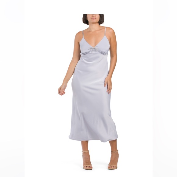 Cute Wayf brand new satin maxi dress - Picture 1 of 3